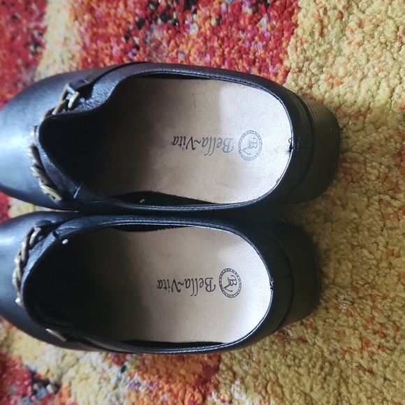 Leather clogs - Picture 3 of 5